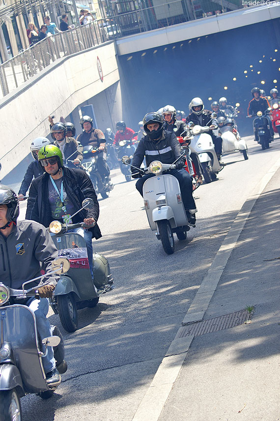 Die ersten beim Vespa Treffen