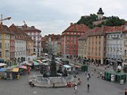 Sicht auf den Grazer Hautplatz und Schloßberg