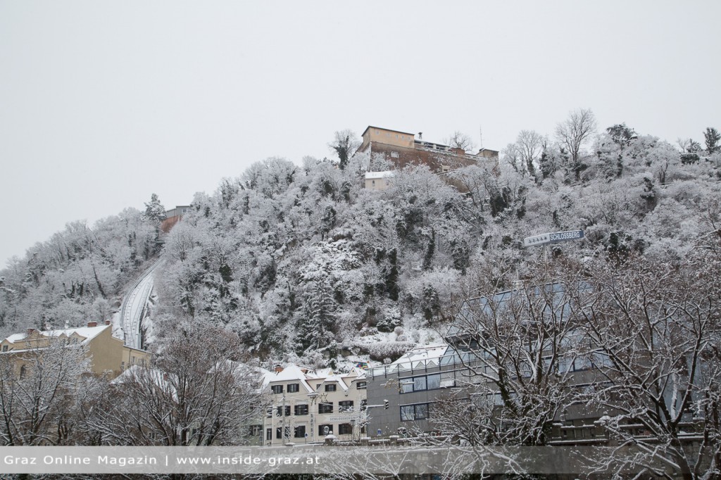 Schloßbergbahn Schnee Winter Graz