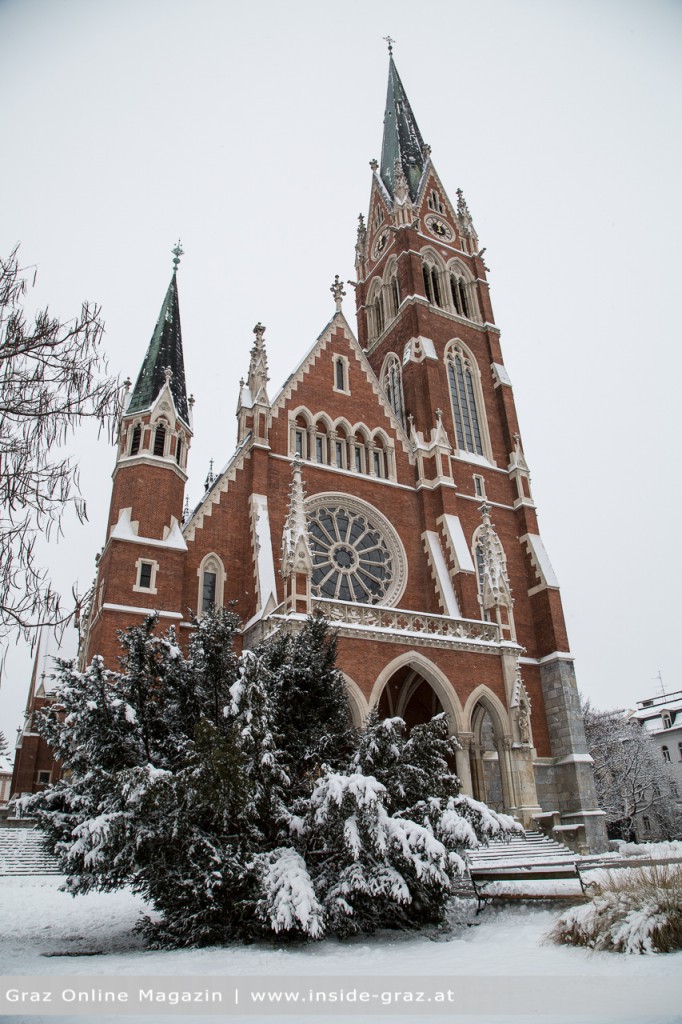 Schnee Herz-Jesu-Kirche Graz