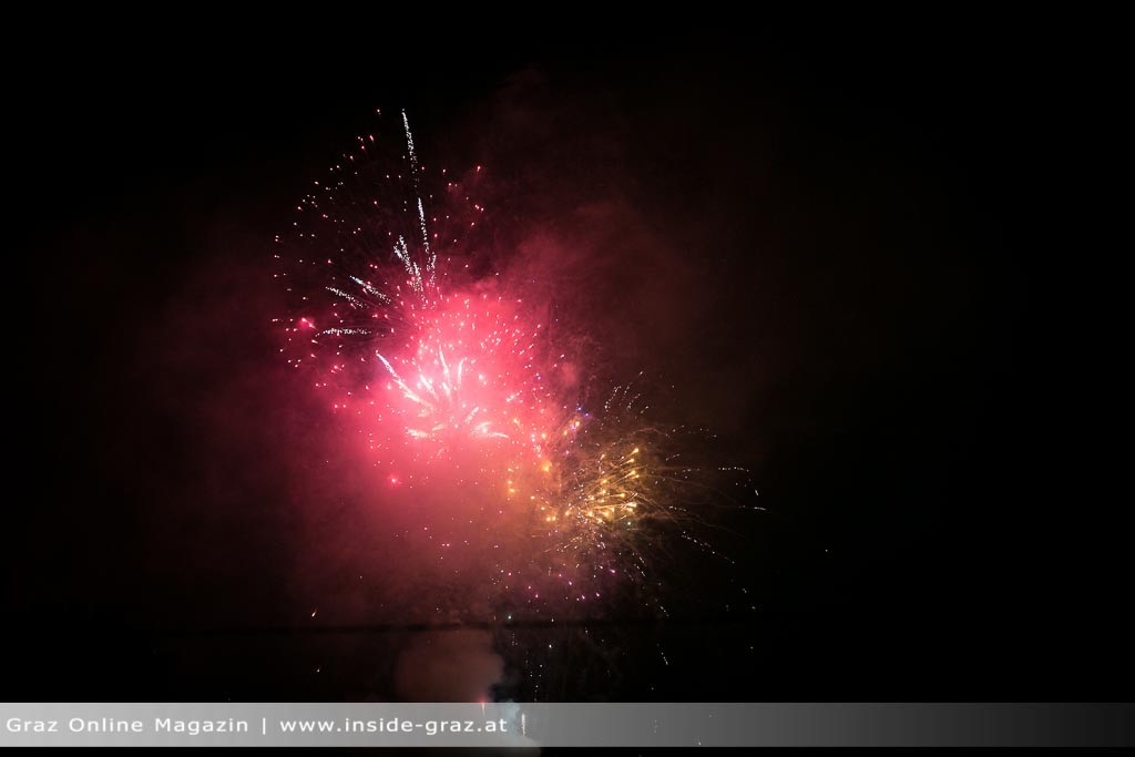 rotes feuerwerk