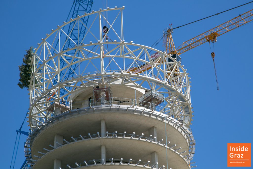 Science Tower Dach Gleichenfeier