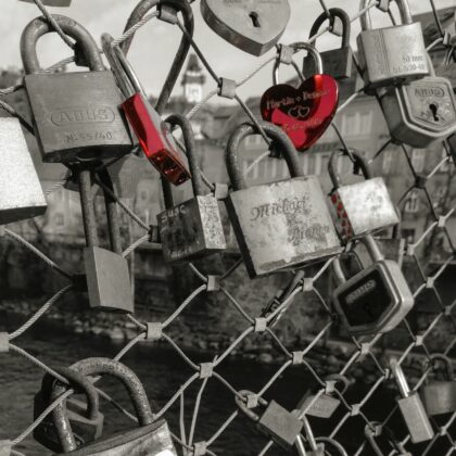 Lovelocks