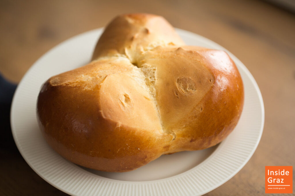 Pinze von der Bäckerei KernKern