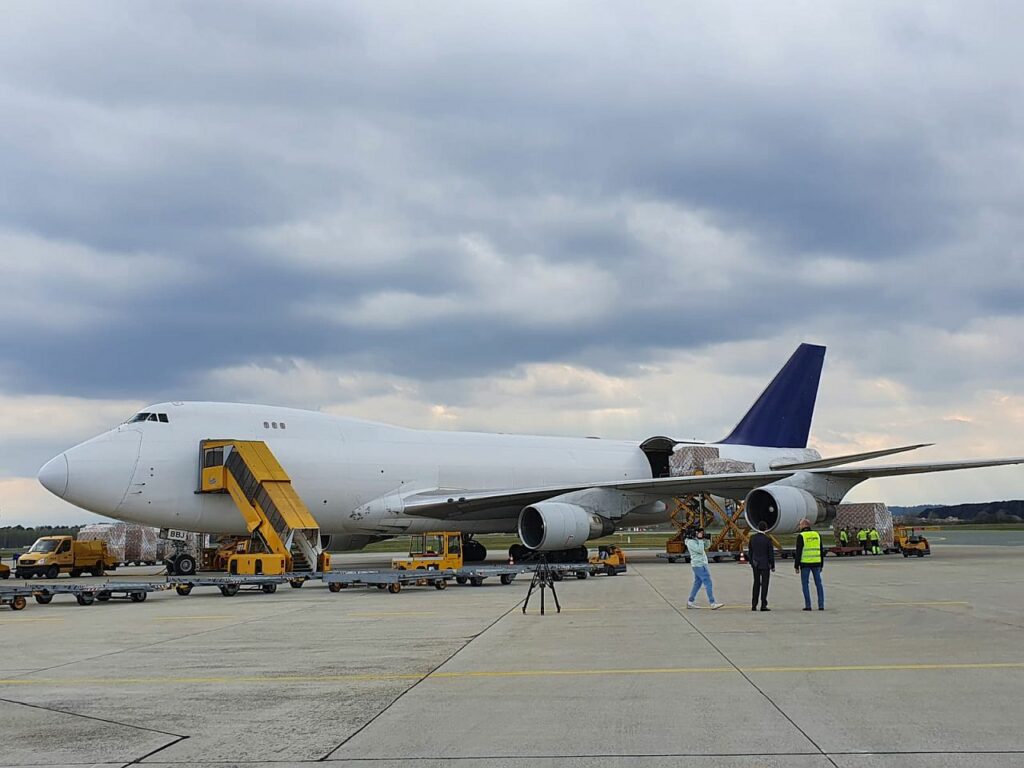 Jumbo-Jet technomed Luftftracht