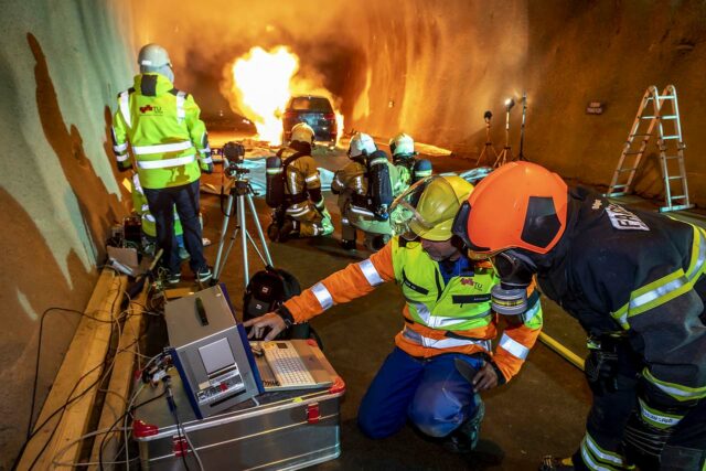 E-Auto Brand im Tunnel