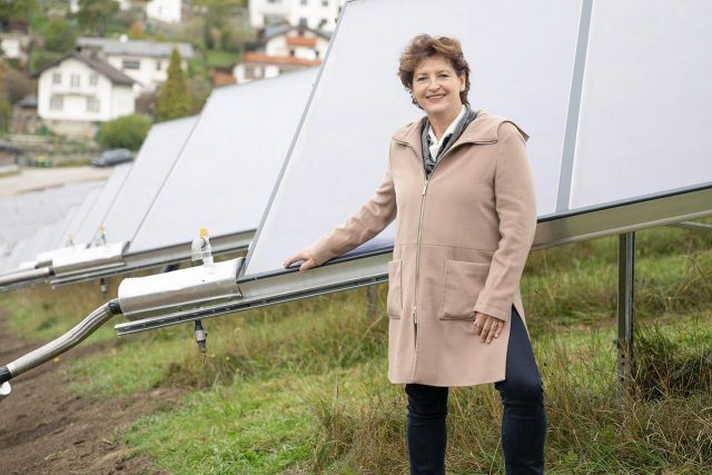 Landesrätin Ursula Lackner Solar Anlage