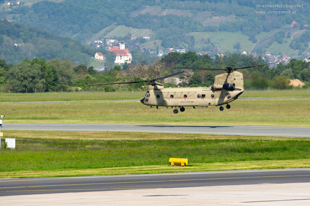 Chinook hebt ab