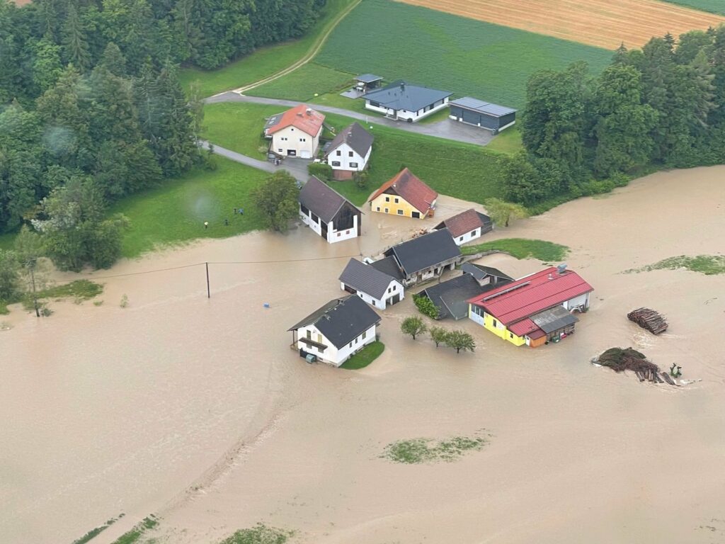 Häuser im Hochwasser