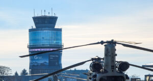 US Army Hubschrauber landet in Graz