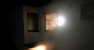 Feuer in Wohnung durch E-Scooter Brand