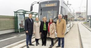 Linie 5 zweigleisig in Puntigam