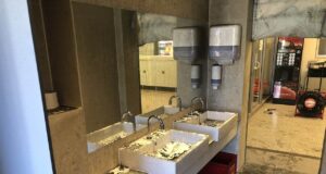 Brand in Schule am WC