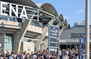 Sturm Graz Fans vor Stadion