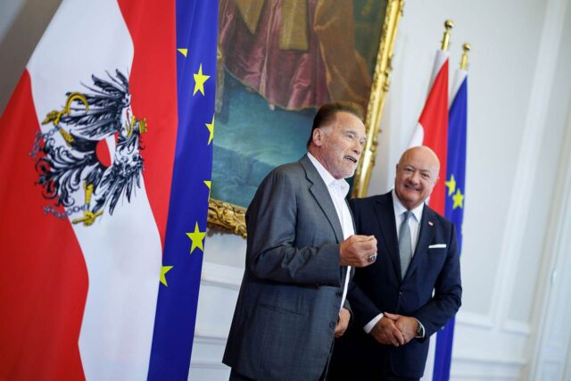 Schwarzenegger besucht Bundeskanzleramt