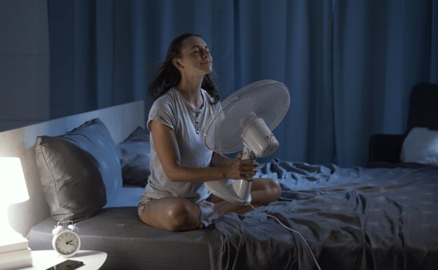 Ventilator Frau Schlafzimmer