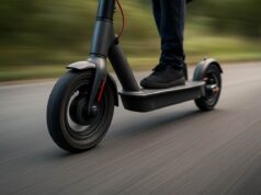 E-Scooter fährt schnell