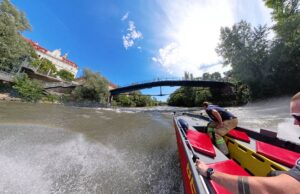 Feuerwehr Jetboot in Graz