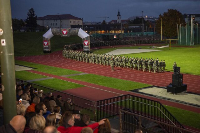 Angelobung im Grazer ASKÖ Stadion Angelobung im Grazer ASKÖ Stadion