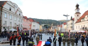 Flaggenparade in Leoben
