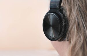 Musik mit Kopfhörer hören