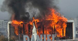 Brand am Dach vom Hotel Daniel