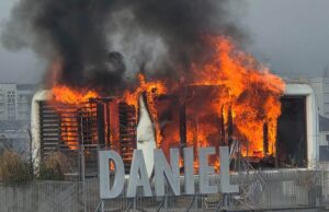 Brand am Dach vom Hotel Daniel