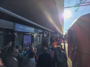 Rekordstart auf der Koralmbahn: Tausende Fahrgäste gleich zu Beginn Koralmjet Bahnsteig Graz