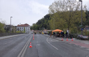 Demo in Graz: Sperre der Keplerbrücke sorgt für Verkehrsprobleme Keplerbrücke gesperrt