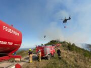 Waldbrand in Eisbach-Rein: 5 Hubschrauber im Einsatz Waldbrand Eisbach-Rein Hubschrauber