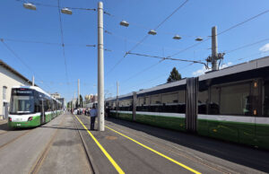 Graz beschafft 24 weitere Flexity-Straßenbahnen Flexity Straßenbahn in der Remise