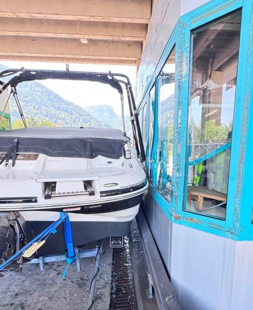 Boot Maustelle Karawanken