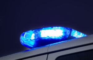 Gewalttat in Kumberg: Vater gesteht Tötung seiner Tochter Polizeiauto Blaulicht