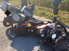 Zwei Motorräder kollidieren: Drei Verletzte bei Unfall in Empersdorf
