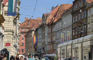 Altstadtbim-Aus sorgt für Streit: Opposition greift Grazer Sparpaket an Altstadtbim