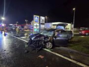 Schwerer Unfall auf B320: Elfjährige saß offenbar mit Hunden im Kofferraum Unfall B320 FF Schladming