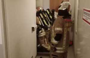 Wohnungsbrand in Graz: Frau stirbt trotz Wiederbelebungsversuchen Feuerwehr Zimmerbrand